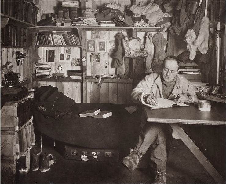 Picture Of Robert Falcon Scott Writing In His Diary 1911